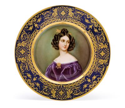 "Anna R. Kaula" – A portrait plate, - Vetri e porcellane