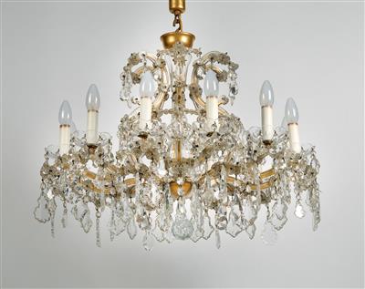 A glass chandelier and 5 sconces, - Sklo, Porcelán