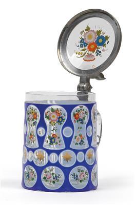 A glass jug with pewter mount, - Vetri e porcellane