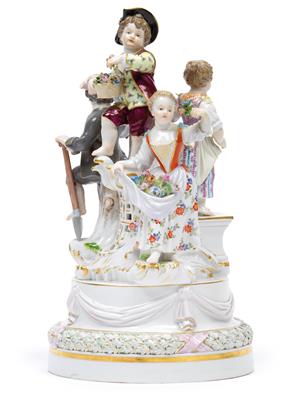 A small gardener group with 5 children, - Glass and porcelain