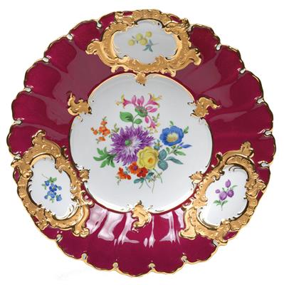 An ornamental plate, - Sklo, Porcelán