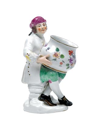 A seated serving gentleman with round tureen, - Sklo, Porcelán