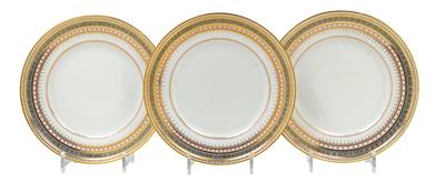 12 dinner plates, - Vetri e porcellane