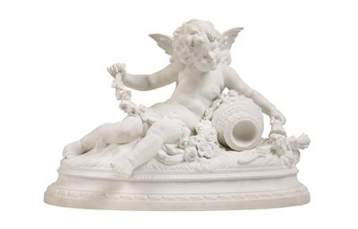 A figure of Cupid with rose garlands and torch , - Glass and porcelain