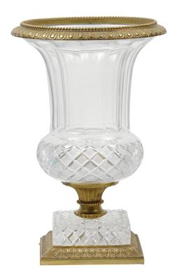 A glass vase with yellow metal mount, - Vetri e porcellane