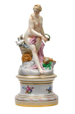 Venus seated in a shellwork carriage, - Vetri e porcellane