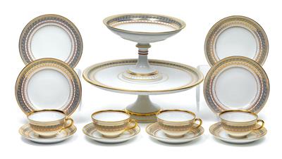 Eight teacups with 8 saucers, - Vetri e porcellane