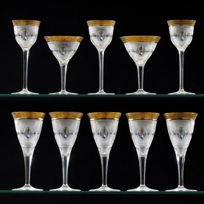 Moser – A glass service with armorial medallion, - Glass and porcelain