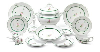 A dinner service, - Vetri e porcellane