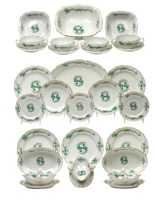 A dinner service "Grüner Hofdrache" (Green Court Dragon), - Glass and porcelain