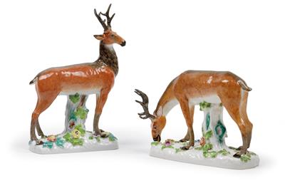 A figure of a 6-pointer stag and a grazing stag, - Sklo, Porcelán