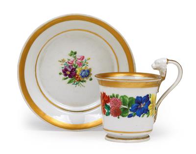 A commemorative cup decorated with the floral acrostic "Andenken", and saucer, - Vetri e porcellane