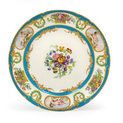 A plate, - Vetri e porcellane