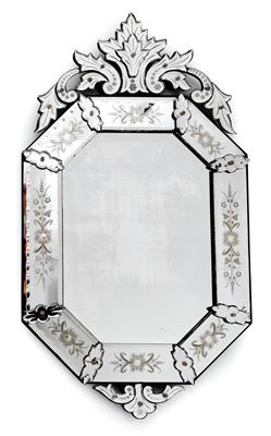 A mirror in the Venetian style, - Vetri e porcellane