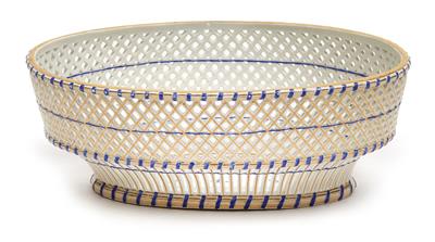 A lattice basket, - Glass and porcelain