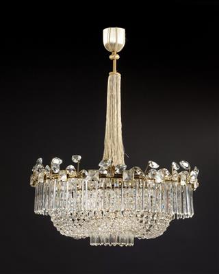 A Lobmeyr chandelier after a design by Professor Oswald Haertl and Professor Schwanzer, - Vetri e porcellane