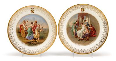 A pair of plates with the Saxon Prince Elector’s hat and other coats of arms, - Glass and porcelain