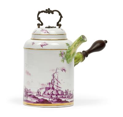 A chocolate jug with cover, - Glass and porcelain