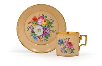 A cup and saucer with bouquets of flowers, - Glass and porcelain