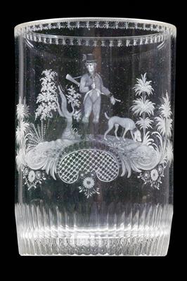 A cup with huntsmen and hound, - Glass and Porcelain