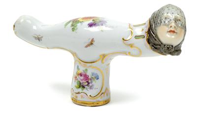 A cane handle with veiled lady's head, - Sklo a Porcelán