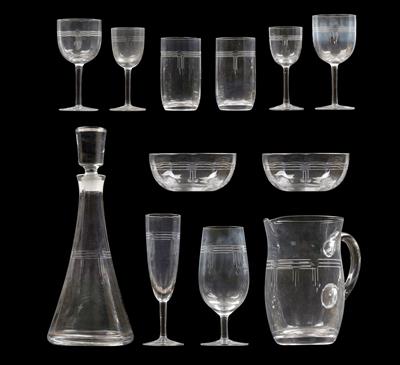 A glass service, - Vetri e porcellane
