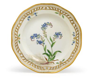A Flora Danica dessert plate, - Sklo a Porcelán