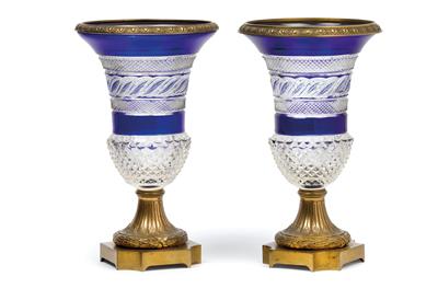 A pair of glass vases with metal mounts, - Sklo a Porcelán