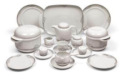 A dinner and coffee service, - Sklo a Porcelán