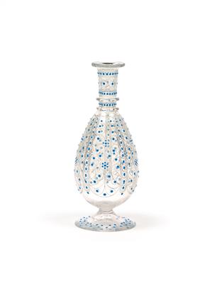 A small Lobmeyr vase, - Vetri e porcellane