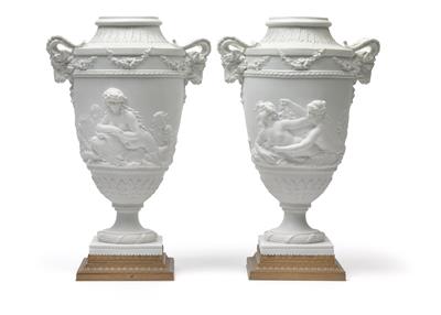 A pair of vases with "bronze doré" bases, - Vetri e porcellane