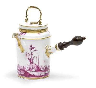A chocolate pot with lid and handle, - Vetri e porcellane