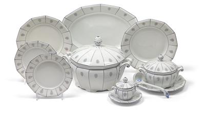 A dinner service, - Vetri e porcellane