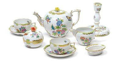 A tea service, - Glass and Porcelain