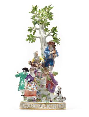 A Figural Tree Group with 6 Cheerful Individuals, - Sklo a Porcelán