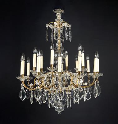 A Chandelier by Lobmeyr, - Vetri e porcellane