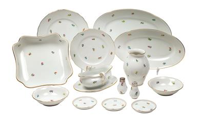 A Dinner Service, - Glass and Porcelain