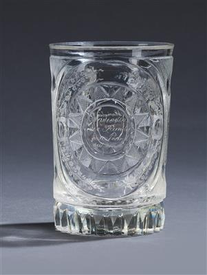 Becher datiert 1819, - Glas und Porzellan