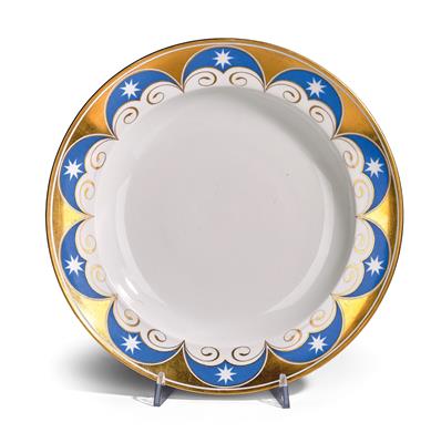 An Elegant Plate, Vienna, Imperial Manufactory - Sklo a porcelán