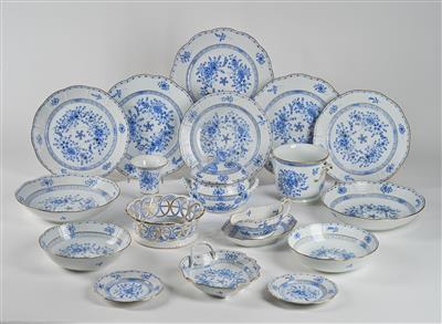 A Dinner Service, Herend - Glass and Porcelain