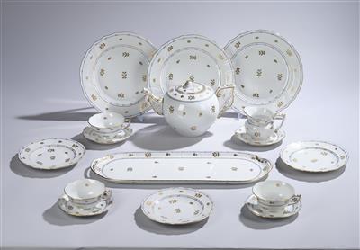 Tee- und Kaffeeservice, Herend, - Glass and Porcelain Christmas Auction