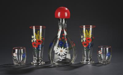 Trinkservice mit verschiedenen bunt gemalten Wiesen- und Alpenblumen, Böhmen, - Glas und Porzellan Weihnachtsauktion