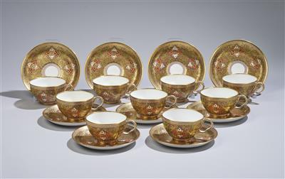 A. B. Daniell and Son, 11 Teetassen mit 13 Untertassen im persischen Dekor - Sklo a porcelán