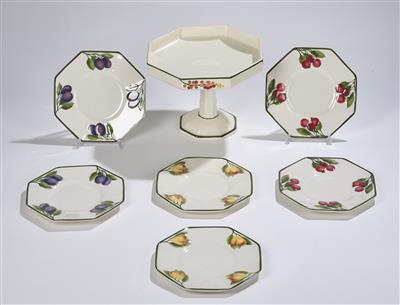 Oktogonaler Tafelaufsatz und 6 oktogonale Obstteller, Villeroy  &  Boch, Mettlach um 1950, - Sklo a porcelán