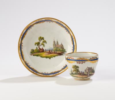 Tasse und Untertasse mit Landschaften, Kaiserliche Manufaktur Wien, um 1765, - Glass & Porcelain