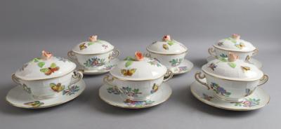 6 Bouillontassen mit 6 Deckeln, orangen Rosen und 6 Untertassen, Herend "Victoria"um 1976, - Sklo a porcelán