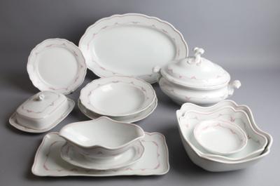 Hutschenreuther, Speiseservice, Dekor MAINAU, - Glass & Porcelain