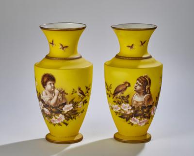 Paar Glasvasen mit zitronengelbem Fond, Böhmen, 2. H. 20. Jh., - Trouvaillen aus Glas & Porzellan