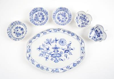 Zwiebelmuster 1 ovoide Anbieteplatte Höhe 3 cm, - Sklo a porcelán