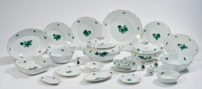 Großes Speiseservice Augarten Dekor 5098 Maria Theresia um 1980, - Sklo a porcelán